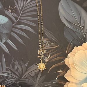 Opal starburst necklace